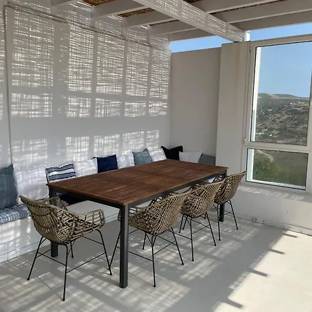 Gorgona, Maison Cycladique